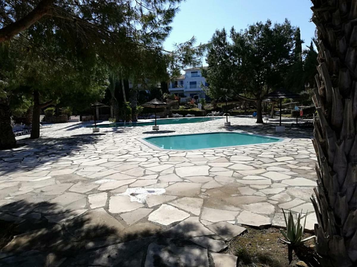 Family Paradise- Luxury Combined With Home Comfort パ フォス エクステリア 写真